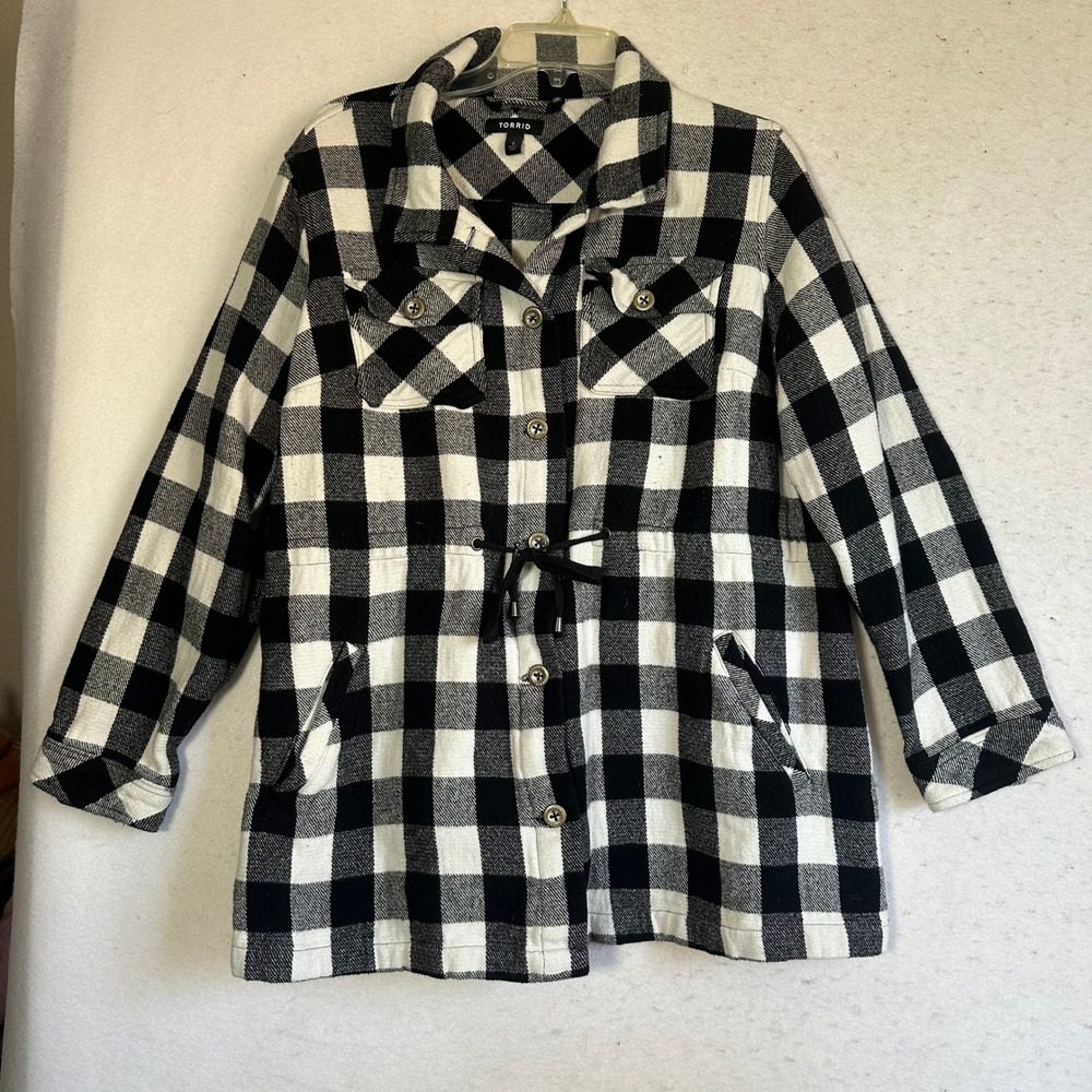 Torrid Buffalo Plaid Flannel Shirt Jacket Black White Drawstring Waist Size 2
